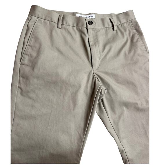 Amazon Essential Men’s Khaki Chino Dress Pant Size 32x28 - Picture 5 of 5